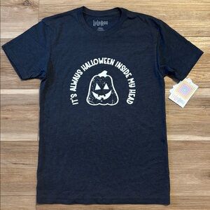 NWT LuLaRoe Black Halloween Pumpkin Tee glows in dark XS